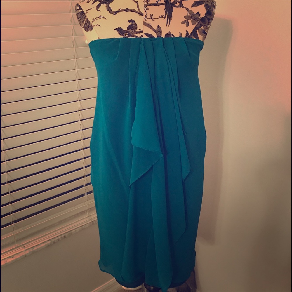 Strapless flowy midi